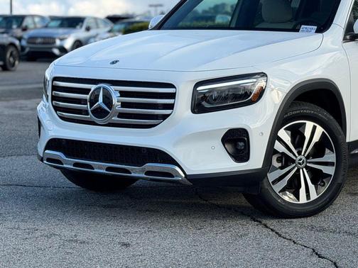 2025 Mercedes-Benz GLB 250 4MATIC