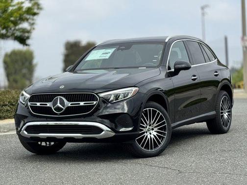 2025 Mercedes-Benz GLC 300 Base
