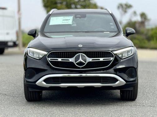 2025 Mercedes-Benz GLC 300 Base