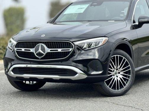 2025 Mercedes-Benz GLC 300 Base