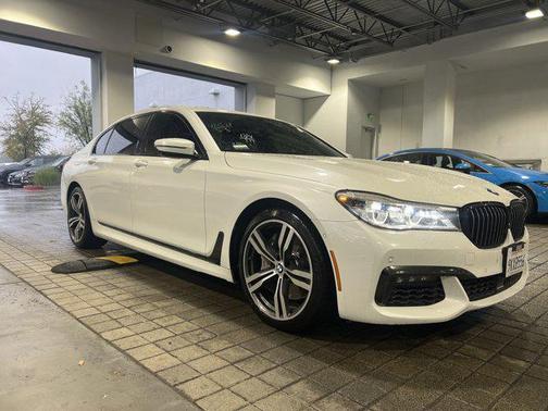 2019 BMW 750 I