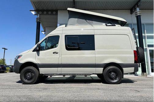 2023 Mercedes-Benz Sprinter 2500 Cargo 144 WB
