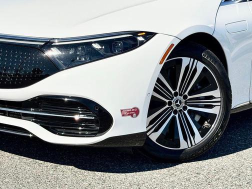 White 2023 Mercedes-Benz EQS 450 4MATIC