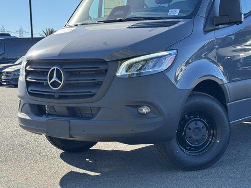 2026 Mercedes-Benz Sprinter 2500 Standard Roof