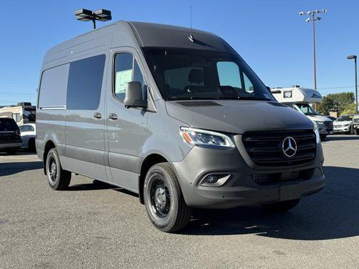 2026 Mercedes-Benz Sprinter 2500 Standard Roof