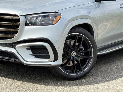 2026 Mercedes-Benz GLS 450 4MATIC