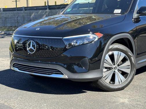 2025 Mercedes-Benz EQB 300 4MATIC