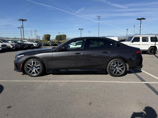 2025 BMW i5 xDrive40