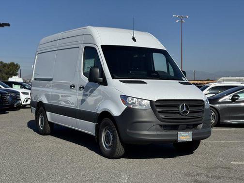 2025 Mercedes-Benz Sprinter 2500 Standard Roof