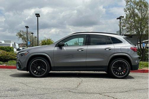 2025 Mercedes-Benz GLA 250 Base
