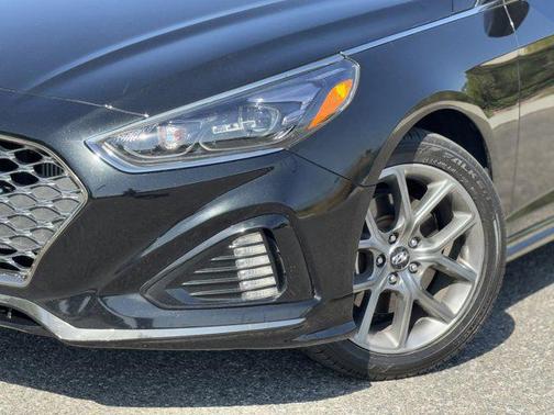 2019 Hyundai SONATA Limited 2.0T