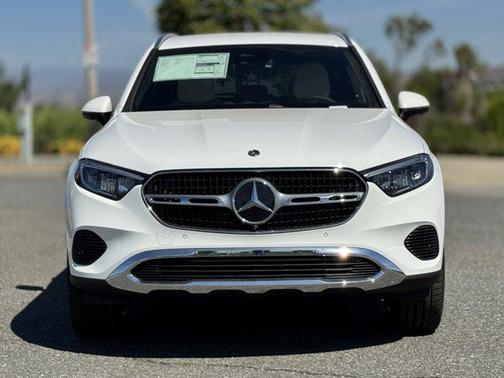2025 Mercedes-Benz GLC 300 Base