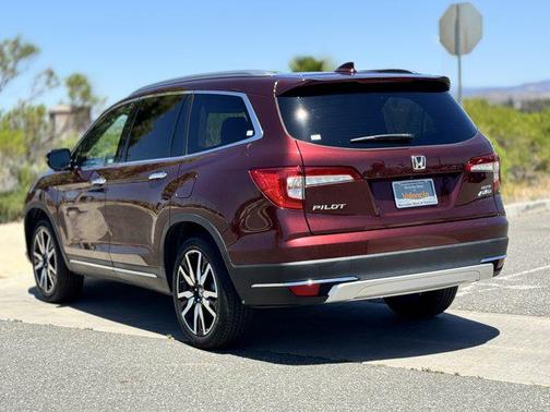 2022 Honda Pilot AWD Elite