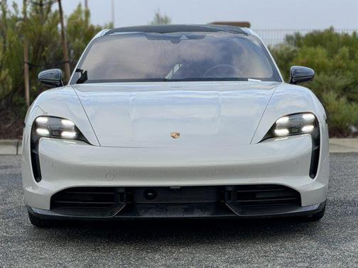 2024 Porsche Taycan Turbo