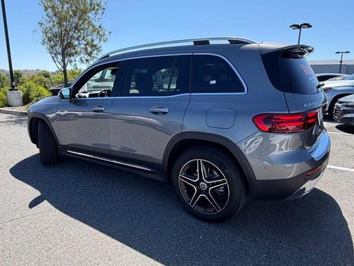Mountain Grey Metallic 2026 Mercedes-Benz GLB 250 Base