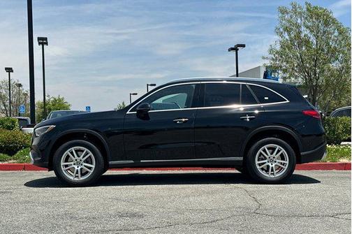2025 Mercedes-Benz GLC 300 Base