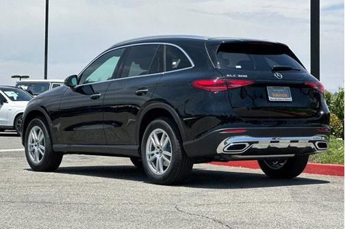 2025 Mercedes-Benz GLC 300 Base