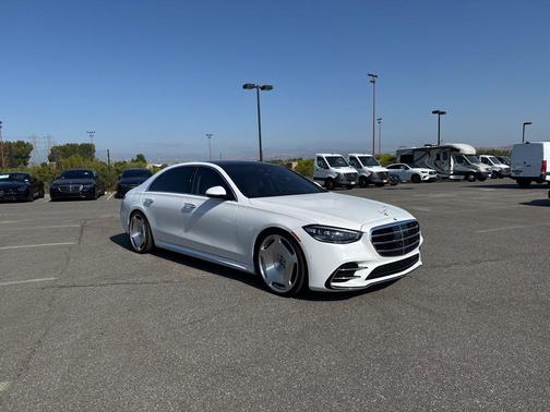 MANUFAKTUR Moonlight White Metallic 2024 Mercedes-Benz S-Class 4MATIC