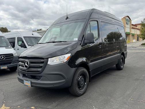 2025 Mercedes-Benz Sprinter 2500 Standard Roof