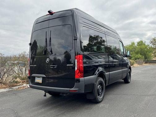 2025 Mercedes-Benz Sprinter 2500 Standard Roof