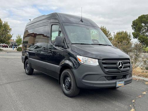 2025 Mercedes-Benz Sprinter 2500 Standard Roof