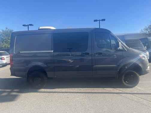 2024 Mercedes-Benz Sprinter 2500 Standard Roof 4-Cyl Diesel HO