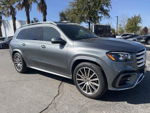 2025 Mercedes-Benz GLS 450 4MATIC