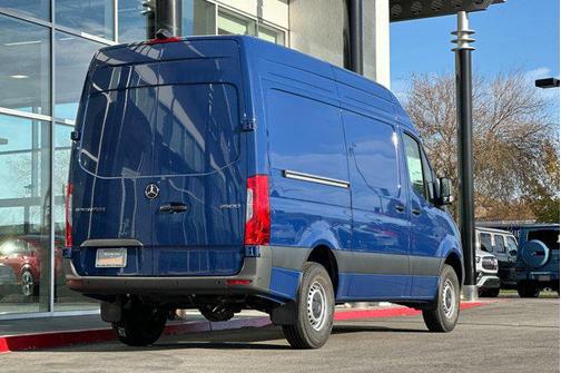 2025 Mercedes-Benz Sprinter 2500 Standard Roof