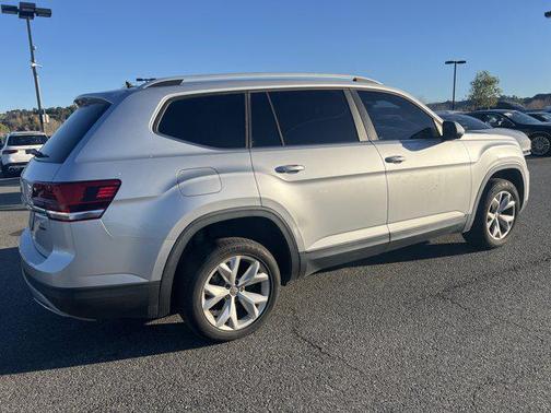 2018 Volkswagen Atlas 3.6L SE w/Technology
