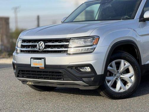 2018 Volkswagen Atlas 3.6L SE w/Technology