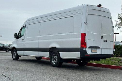 2025 Mercedes-Benz Sprinter 3500XD High Roof
