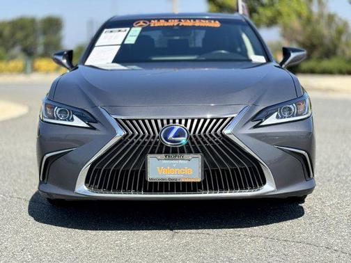 2021 Lexus ES 300h Base