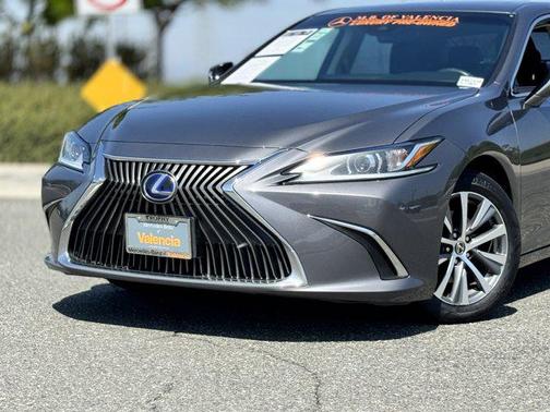 2021 Lexus ES 300h Base