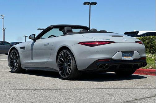 2025 Mercedes-Benz AMG SL 43 Base