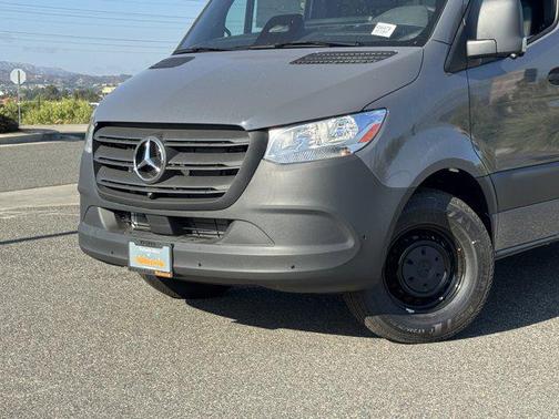 2025 Mercedes-Benz Sprinter 2500 High Roof