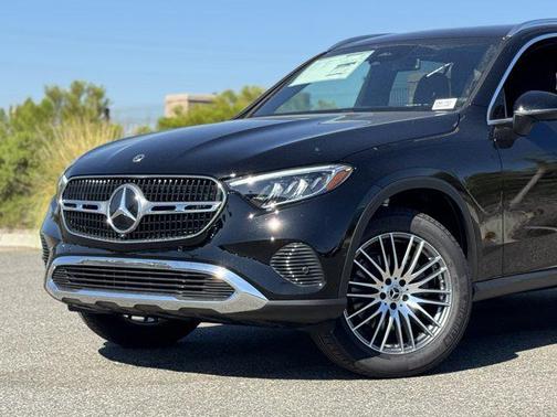 2025 Mercedes-Benz GLC 300 Base