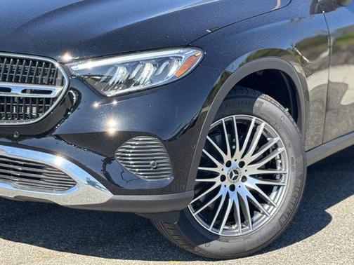 2025 Mercedes-Benz GLC 300 Base