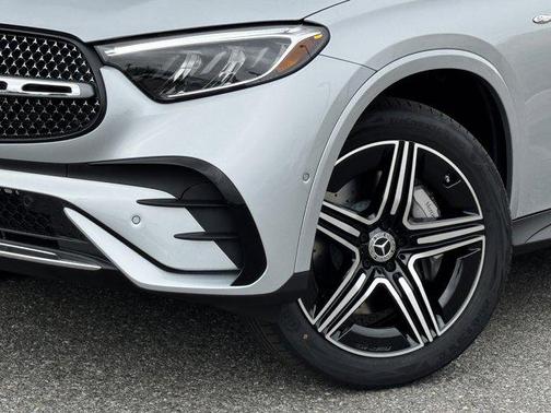 2025 Mercedes-Benz GLC 350e Base