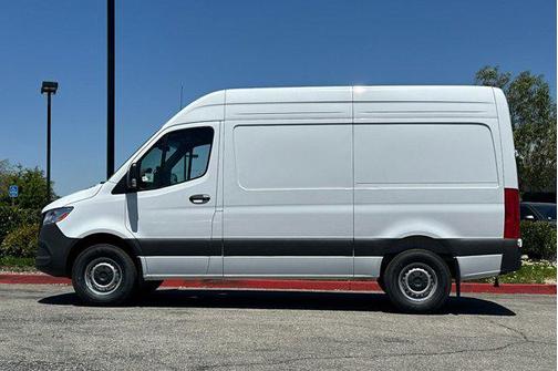2025 Mercedes-Benz Sprinter 2500 Standard Roof