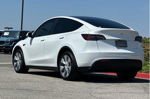 2023 Tesla Model Y Long Range