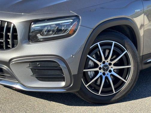 2025 Mercedes-Benz AMG GLB 35 4MATIC