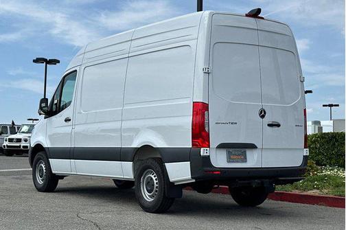 2025 Mercedes-Benz Sprinter 2500 Standard Roof
