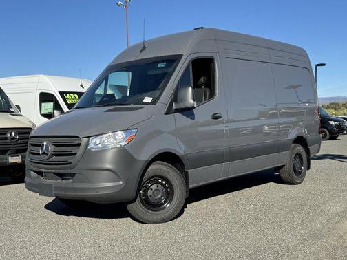2025 Mercedes-Benz Sprinter 2500 Standard Roof