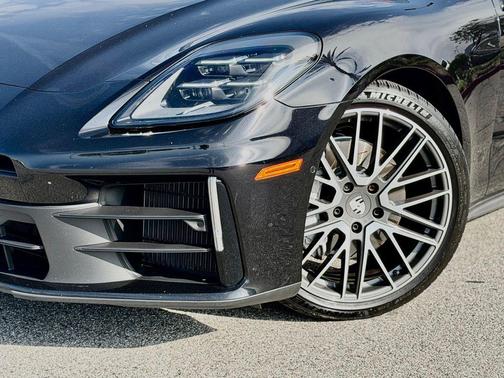 Black 2024 Porsche Panamera 4
