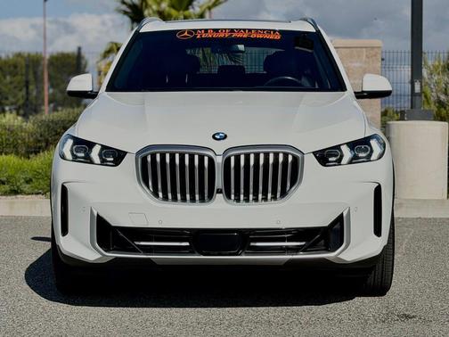 Alpine White 2024 BMW X5 sDrive40i
