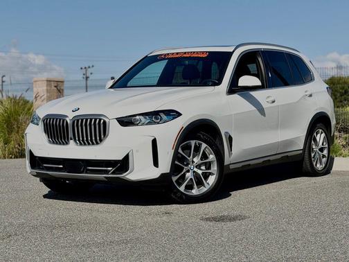 Alpine White 2024 BMW X5 sDrive40i