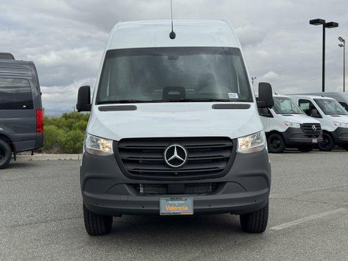 2025 Mercedes-Benz Sprinter 2500 High Roof