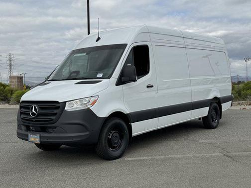 2025 Mercedes-Benz Sprinter 2500 High Roof