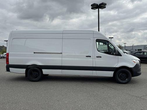 2025 Mercedes-Benz Sprinter 2500 High Roof