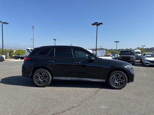 Black 2024 Mercedes-Benz GLC 300 4MATIC